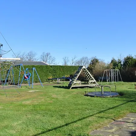 بيت للعطل Duinnest *